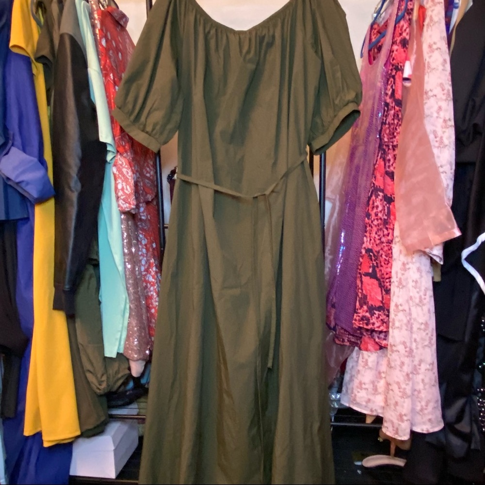 NWT Buxom Curvy Olive Green Parachute Maxi Dress- 3x